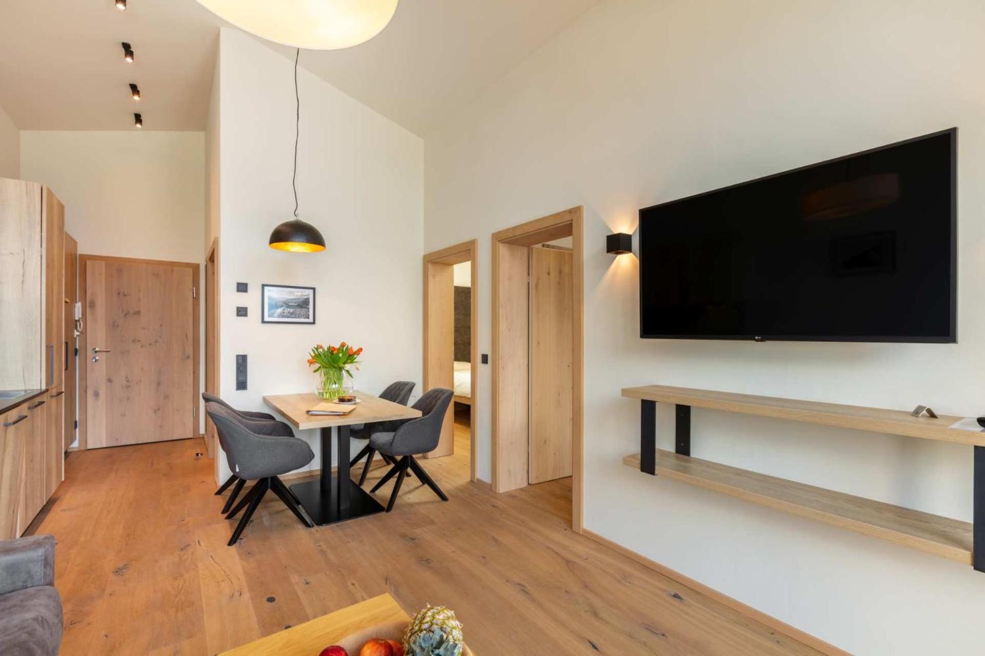 Emma Deluxe Aparthotel Ganzjaehrig Beheizter Aussenpool Piesendorf Bilik gambar
