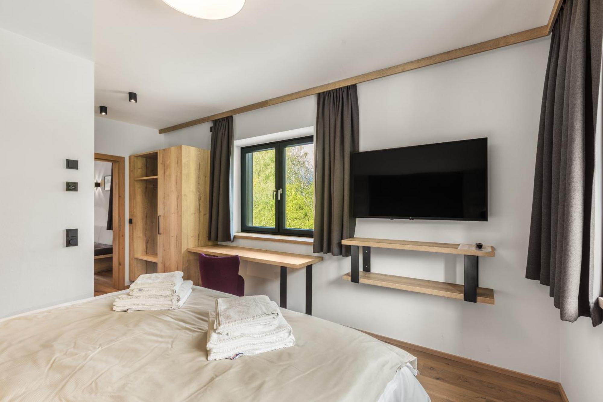 Emma Deluxe Aparthotel Ganzjaehrig Beheizter Aussenpool Piesendorf Luaran gambar